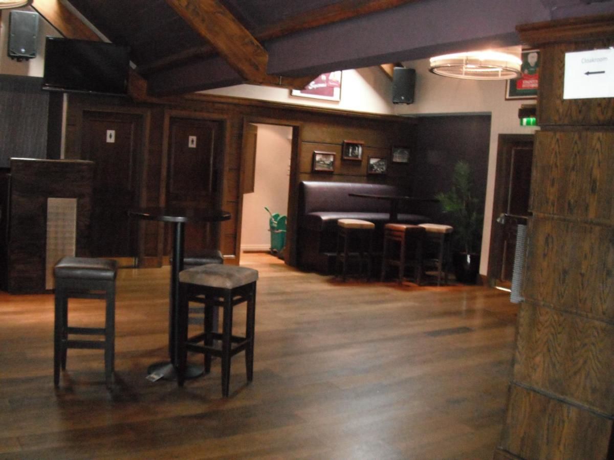 Отель Court Yard Hotel Лейкслип-19