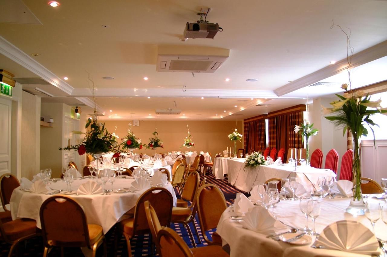 Отель Court Yard Hotel Лейкслип-21