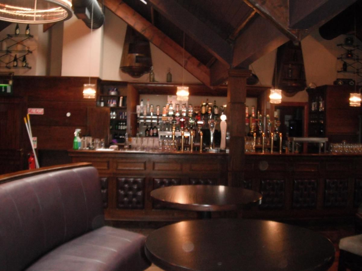 Отель Court Yard Hotel Лейкслип-28